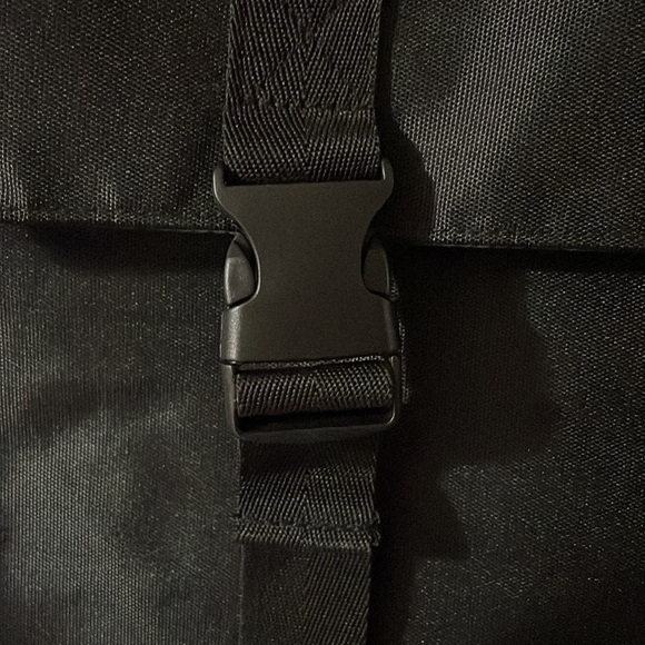 Puma Backpack Commuter Fold Top Laptop Backpack Oil Swirl Effect NWT 💻 🎒🆕 - Picture 13 of 15